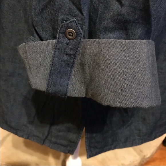 NWT Bandolino Dark Wash Denim Henley Shirt Large - Picture 7 of 8